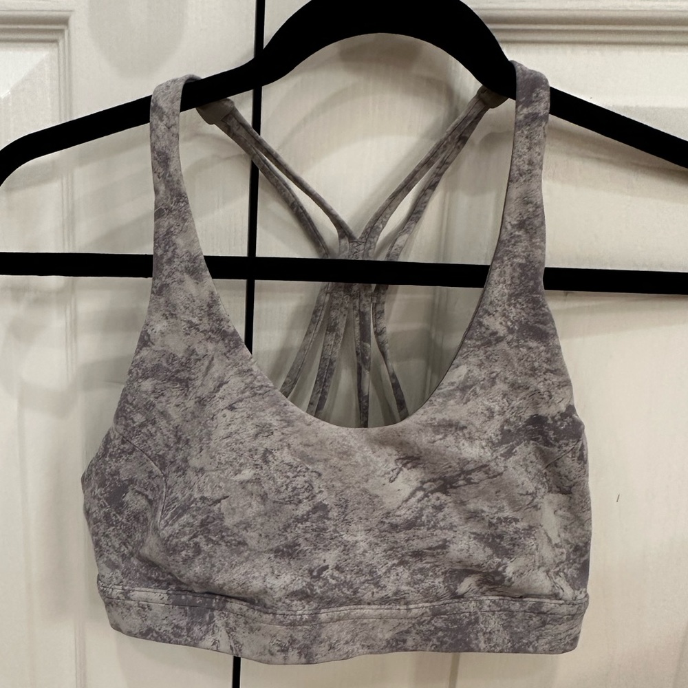 Lululemon size 6 yoga bra